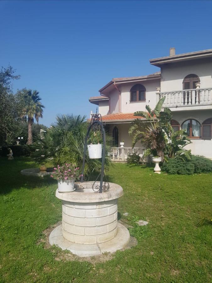La Casa Delle Rose 1 Villa Giba Bagian luar foto
